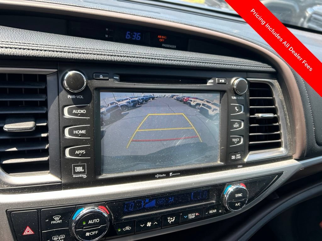 Used 2015 Toyota Highlander Limited Platinum FWD image 14