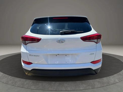 Used 2018 Hyundai Tucson SE AWD/4WD image 6