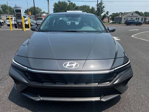 Certified 2024 Hyundai Elantra SEL FWD image 8