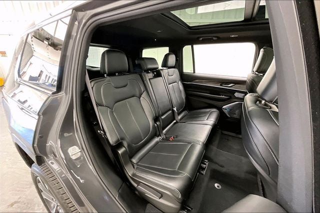 Used 2022 Jeep Grand Cherokee L Overland AWD/4WD image 19