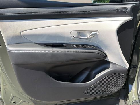 Certified 2025 Hyundai Tucson Limited FWD image 16