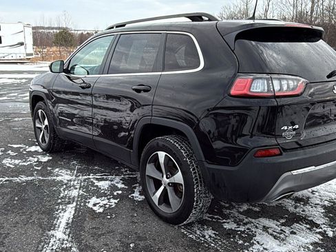 Used 2022 Jeep Cherokee Limited image 9