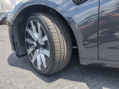 Used 2024 Tesla Model 3 Standard Range RWD image 37
