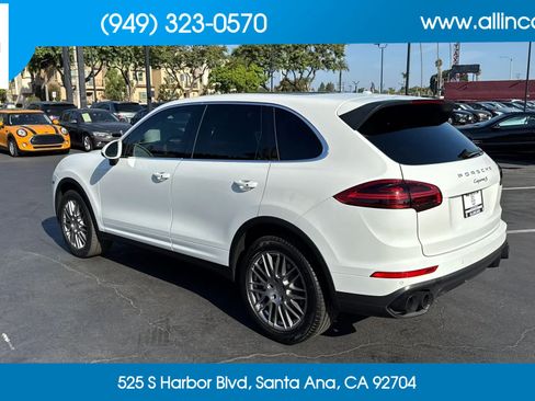 Used 2016 Porsche Cayenne S AWD/4WD image 5