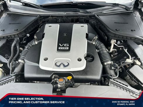Used 2015 INFINITI Q50 Premium RWD image 32