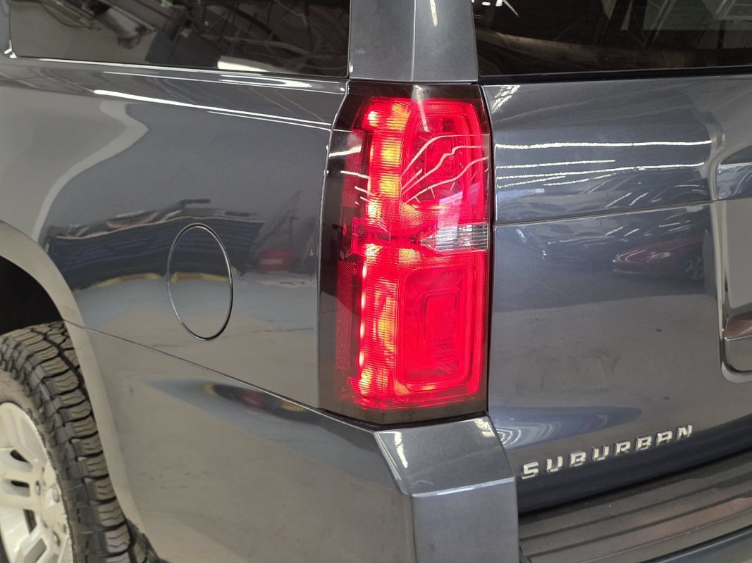 Used 2019 Chevrolet Suburban LT AWD/4WD image 56