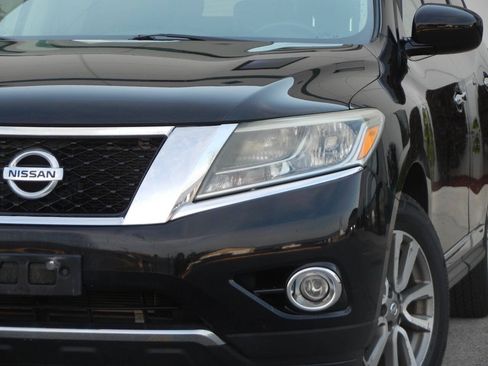 Used 2014 Nissan Pathfinder SL w/ SL Premium Package AWD/4WD image 7