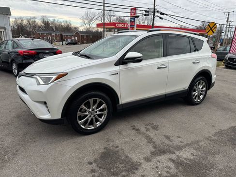 Used 2017 Toyota RAV4 Limited w/ Advanced Technology Package image 7
