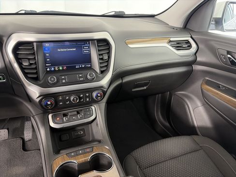 Certified 2023 GMC Acadia SLE FWD image 12
