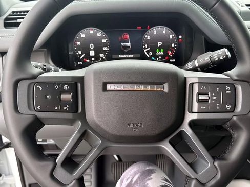 New 2025 Land Rover Defender 130 X-Dynamic SE image 27