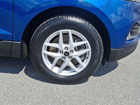 Certified 2023 Ford Edge SEL w/ Convenience Package AWD/4WD image 8