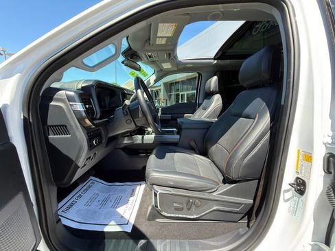Used 2024 Ford F350 Lariat w/ Lariat Ultimate Package AWD/4WD image 25