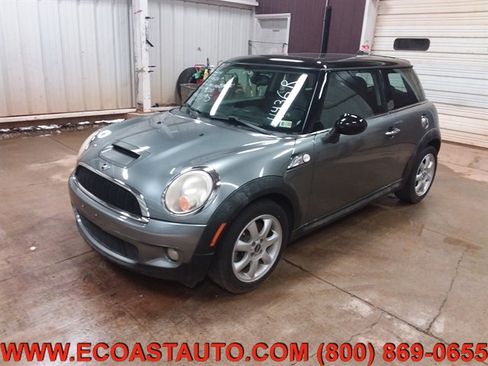 Used 2010 MINI Cooper S image 4