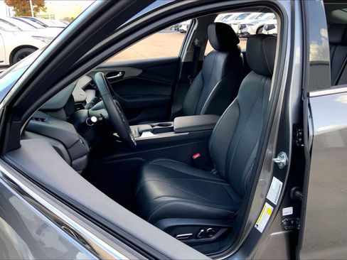 Certified 2025 Acura TLX w/ Technology Package image 8