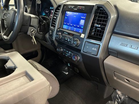Used 2022 Ford F250 XLT AWD/4WD image 27