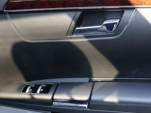 Used 2011 Mercedes-Benz S 550 image 12