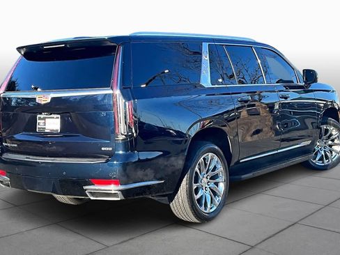 Used 2023 Cadillac Escalade ESV Premium Luxury image 13