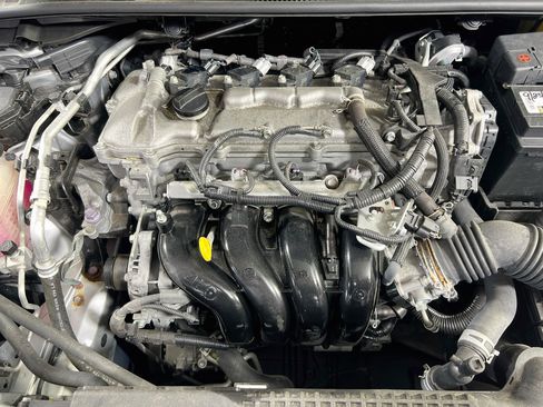 Used 2020 Toyota Corolla LE w/ LE Convenience Package FWD image 27