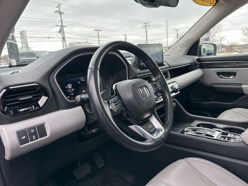 Used 2023 Honda Pilot Elite image 49