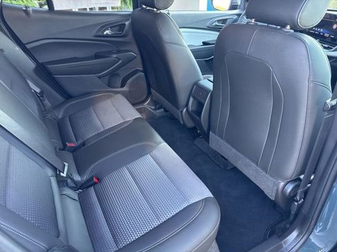 Used 2025 Chevrolet Trax LT FWD image 22