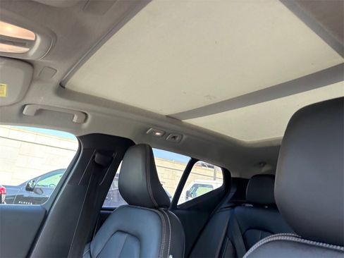 Used 2023 Volvo XC40 B5 Plus w/ Protection Package Premier image 13