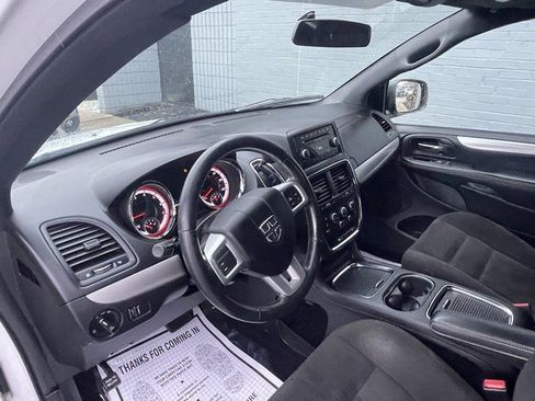 Used 2015 Dodge Grand Caravan SXT w/ Blacktop Package image 10