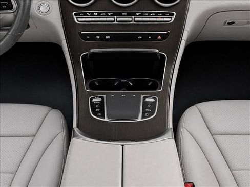 Certified 2022 Mercedes-Benz GLC 300 image 21