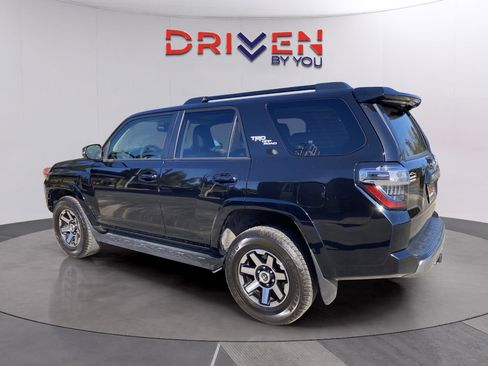 Used 2024 Toyota 4Runner TRD Off-Road Premium image 4