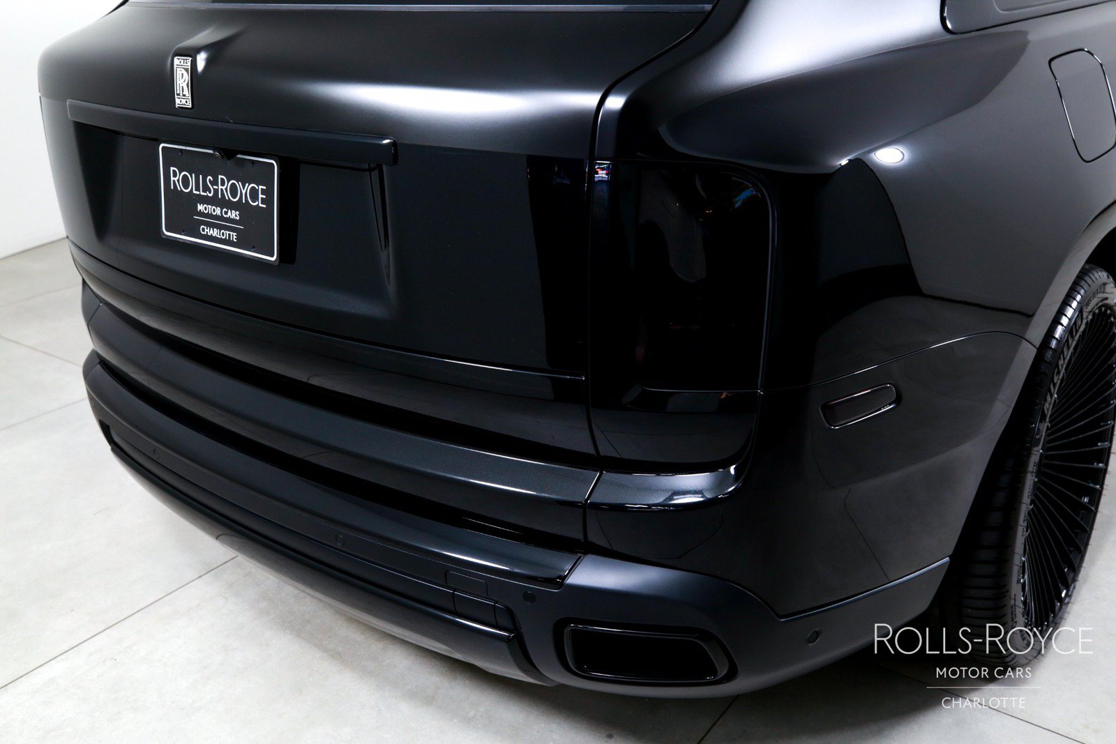 Used 2023 Rolls-Royce Cullinan w/ Cullinan Package AWD/4WD image 46