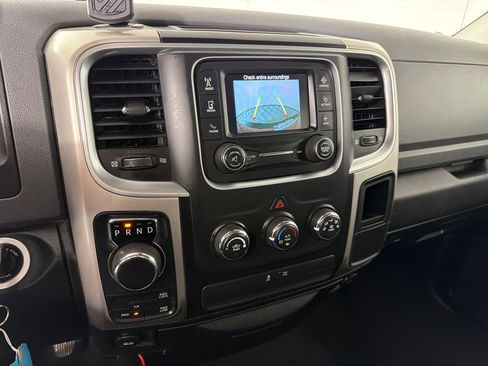 Used 2020 RAM 1500 Classic SLT AWD/4WD image 17