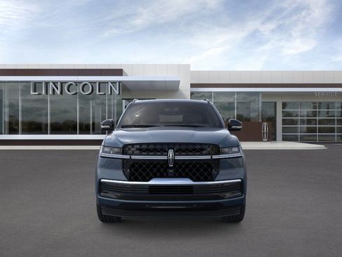 New 2025 Lincoln Navigator Reserve w/ Jet Appearance Package image 6