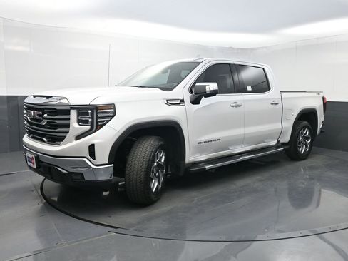 Used 2024 GMC Sierra 1500 SLT image 25