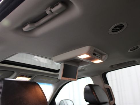 Used 2007 Chevrolet Suburban LT w/ LT Preferred Equipment Group image 21