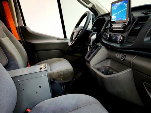 Used 2020 Ford Transit 150 Low Roof RWD image 31