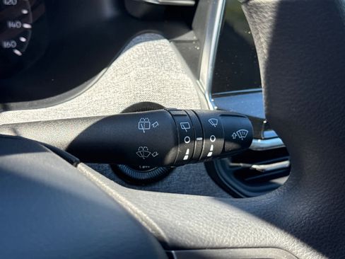 New 2025 Jeep Compass Sport image 15