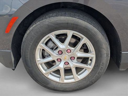 Used 2022 Chevrolet Equinox LT FWD image 10