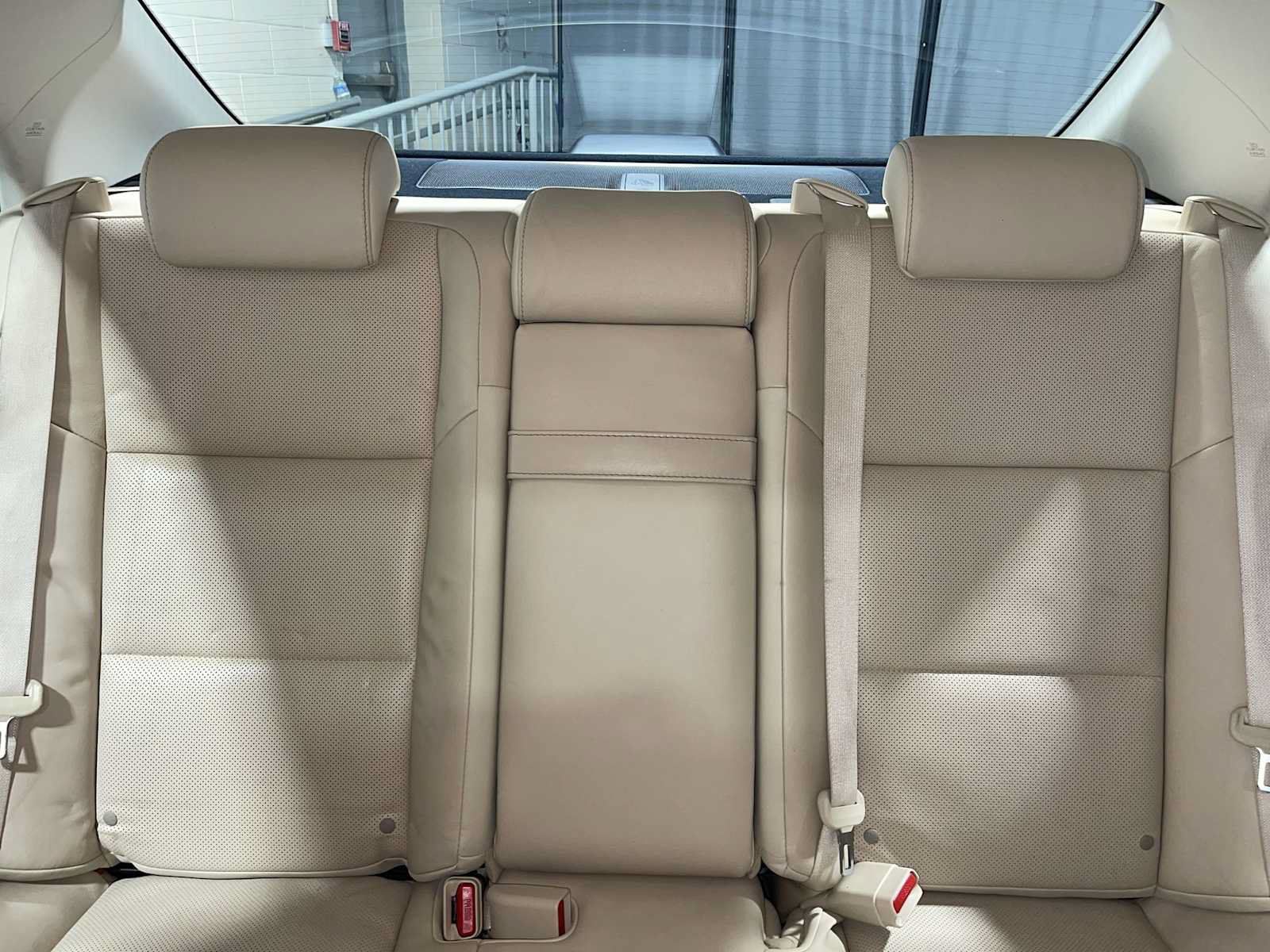 Used 2015 Lexus ES 350 w/ Luxury Package FWD image 22