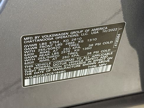 Used 2023 Volkswagen Atlas SE image 33