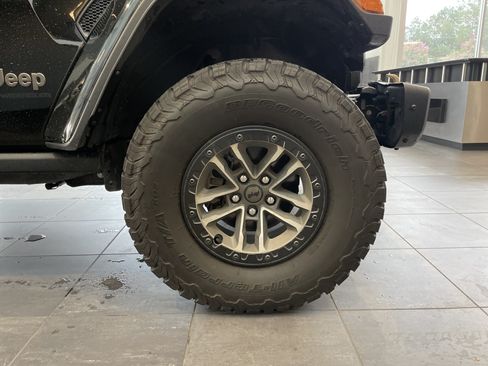 Used 2024 Jeep Wrangler Unlimited Rubicon 392 AWD/4WD image 13