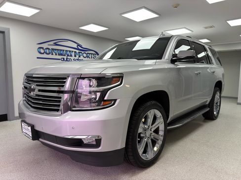 Used 2019 Chevrolet Tahoe Premier AWD/4WD image 1