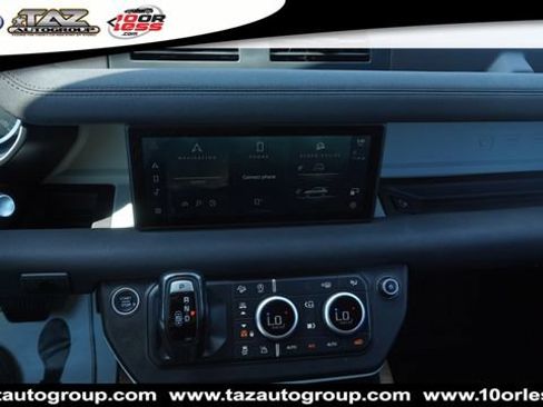 Used 2023 Land Rover Defender 110 X-Dynamic SE AWD/4WD image 14