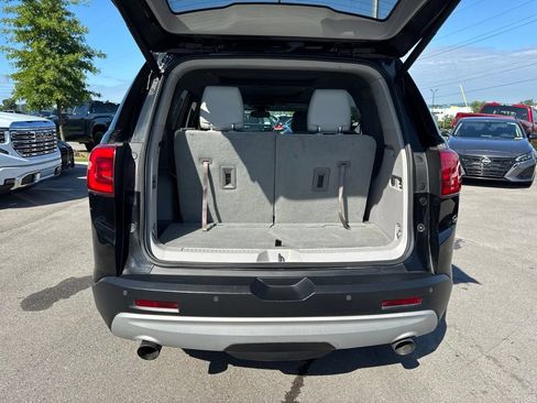 Used 2018 GMC Acadia SLT w/ LPO, Floor Liner Package FWD image 28