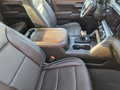 Used 2023 GMC Sierra 1500 Denali w/ Technology Package image 11