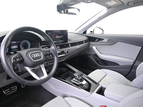 Used 2022 Audi A4 2.0T allroad Premium Plus w/ Premium Plus Package image 4