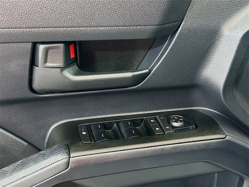 Used 2025 Toyota 4Runner TRD Off-Road image 15