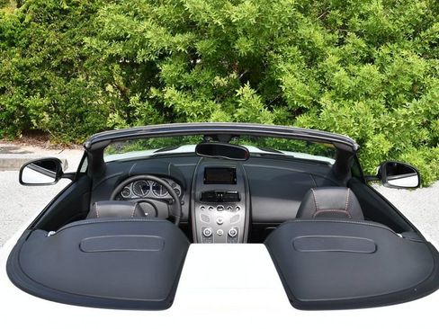 Used 2017 Aston Martin V12 Vantage S RWD image 56