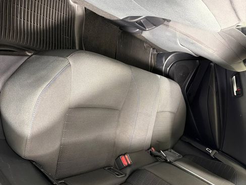 Used 2020 Toyota Corolla SE image 18