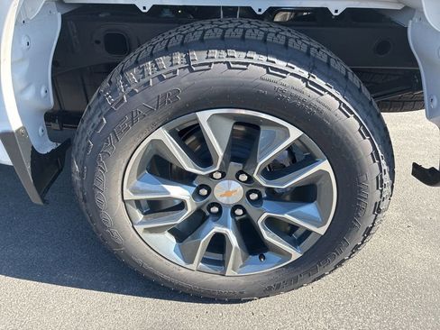 New 2026 Chevrolet Silverado 1500 LT AWD/4WD image 42