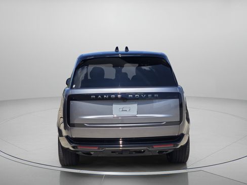 Used 2025 Land Rover Range Rover Long Wheelbase SE AWD/4WD image 4