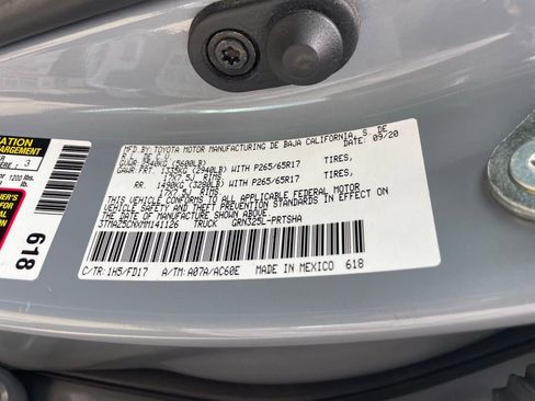 Used 2021 Toyota Tacoma TRD Sport w/ Technology Package image 14